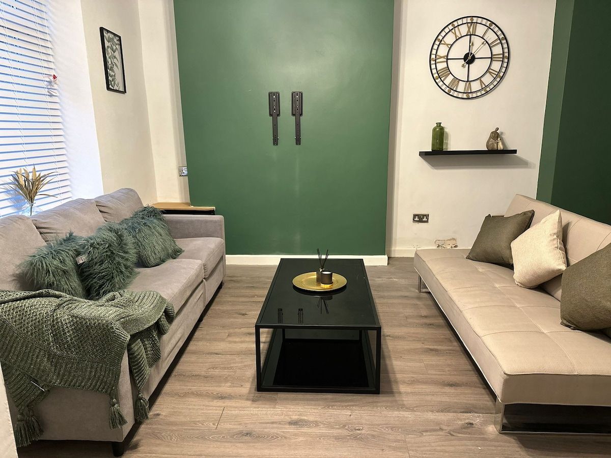 Amazing two bedrooms house in Bridgend | Stunning UK Stays